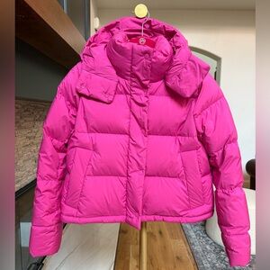 EUC Lululemon Wunder Puff Cropped Jacket Size 6 Sonic Pink